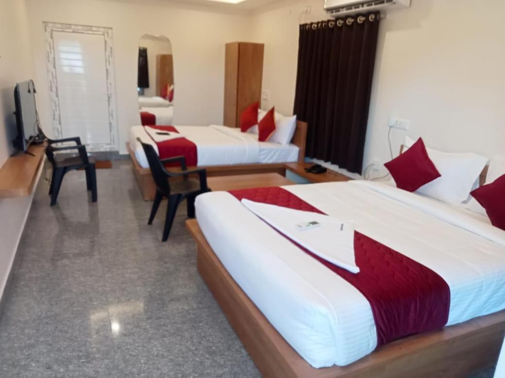Moonlight Beach Resort Ongole Exterior foto